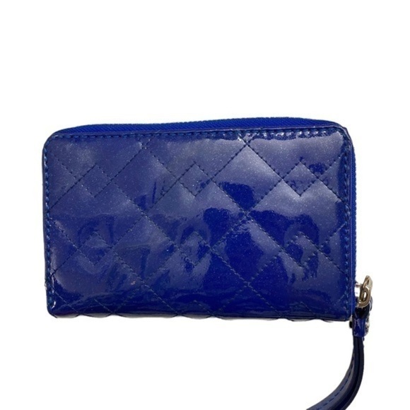 Marc by Marc Jacobs blue patent leather wristlet wallet